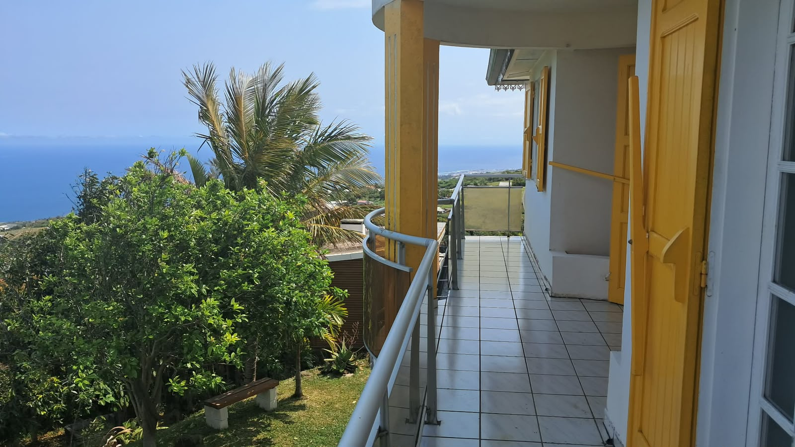 Belle maison familiale avec piscine et vue mer